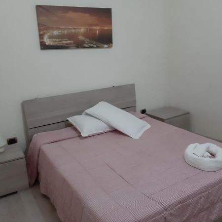 Appartamento Silvana Наполи Екстериор снимка
