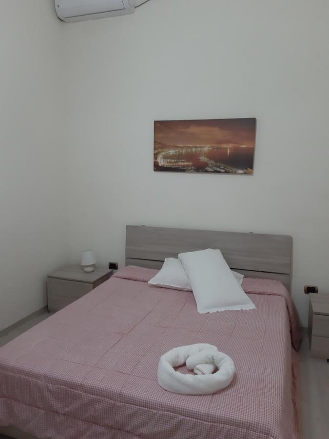 Appartamento Silvana Наполи Екстериор снимка