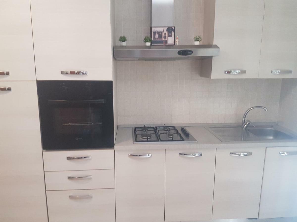 Appartamento Silvana Наполи Екстериор снимка